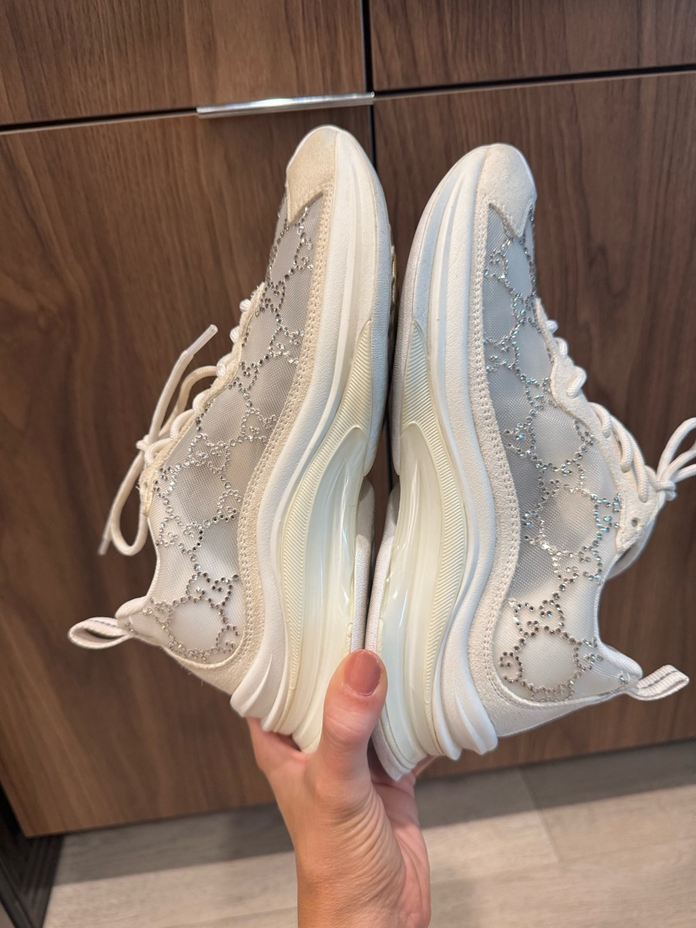 Gucci white gg rhinestone crystal sneakers 👟 ❤️👍👏🤯Women's white Mesh Crystal
